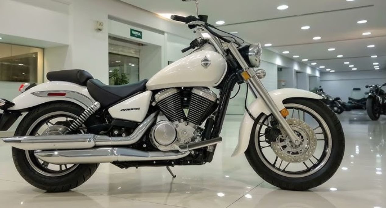 Suzuki Intruder 150 2025